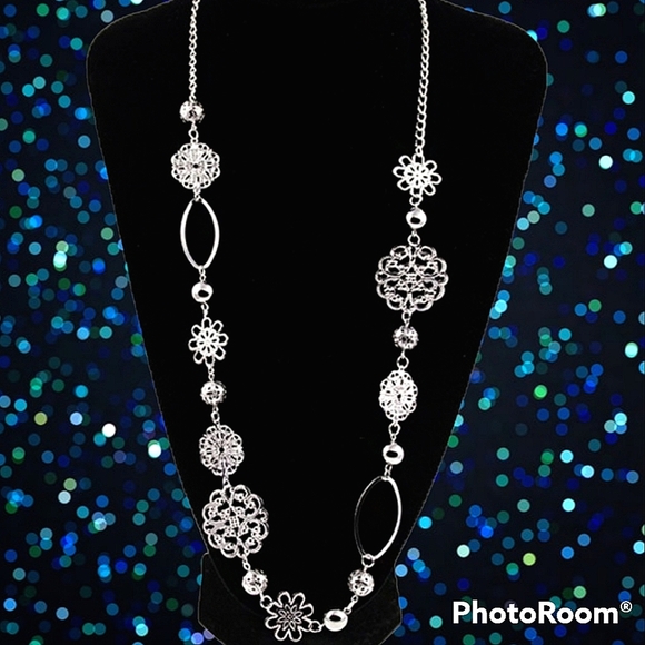 Chic Bohemian style flower & beads, alloy layered long necklace. - Picture 1 of 7